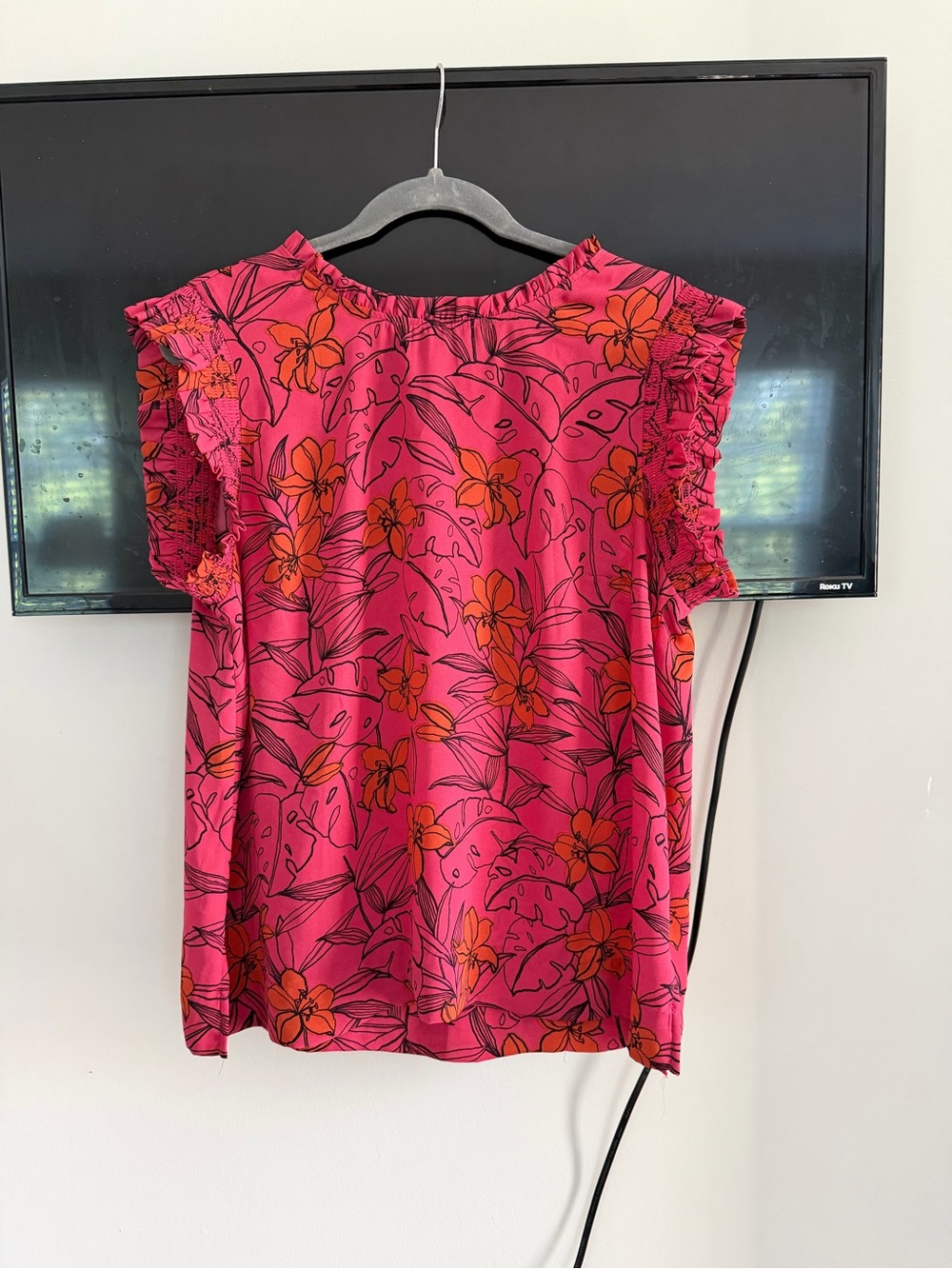 DR2 Hot Pink Floral Flutter Sleeve Blouse